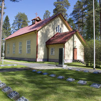 Sankarivainajan hautaan siunaaminen la 19.5. Sukevan kirkossa Sankarivainajan hautaan siunaaminen la 19.5. Sukevan kirkossa
